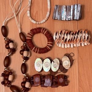 Hawaiian Shell and Wood Jewelry Set